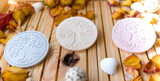 Sous-verres en céramique gravés Arbre de Vie – Lot de 3 (or, argent, bronze) – Déco artisanale et spirituelle