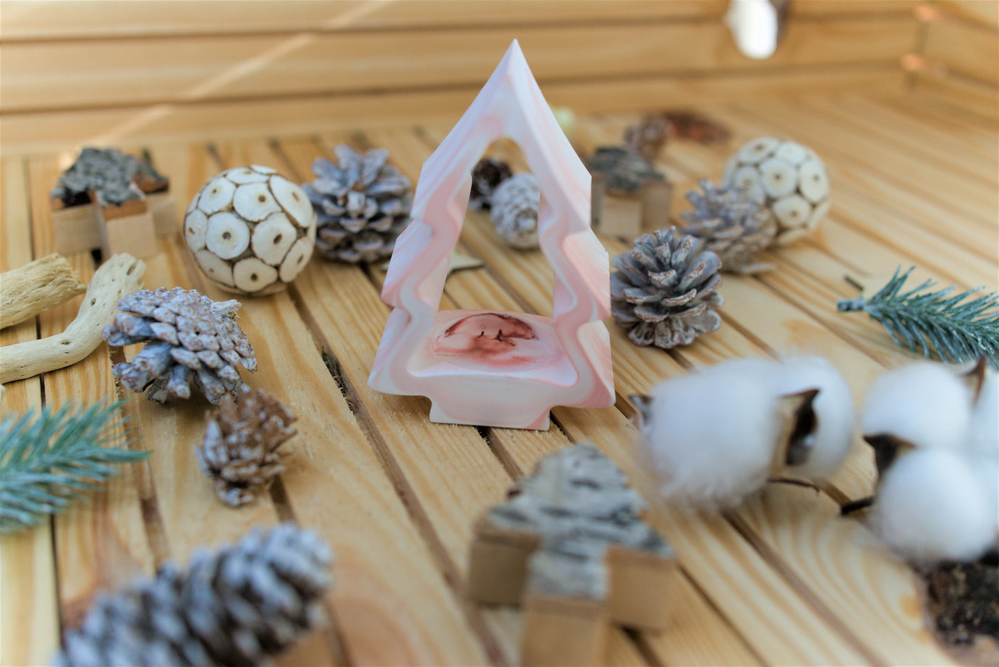 Petit sapin bougeoir en céramique