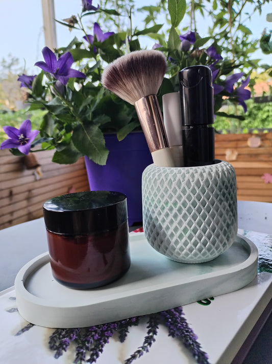 Plateau déco salle de bain ou chambre + pot à pinceau maquillage