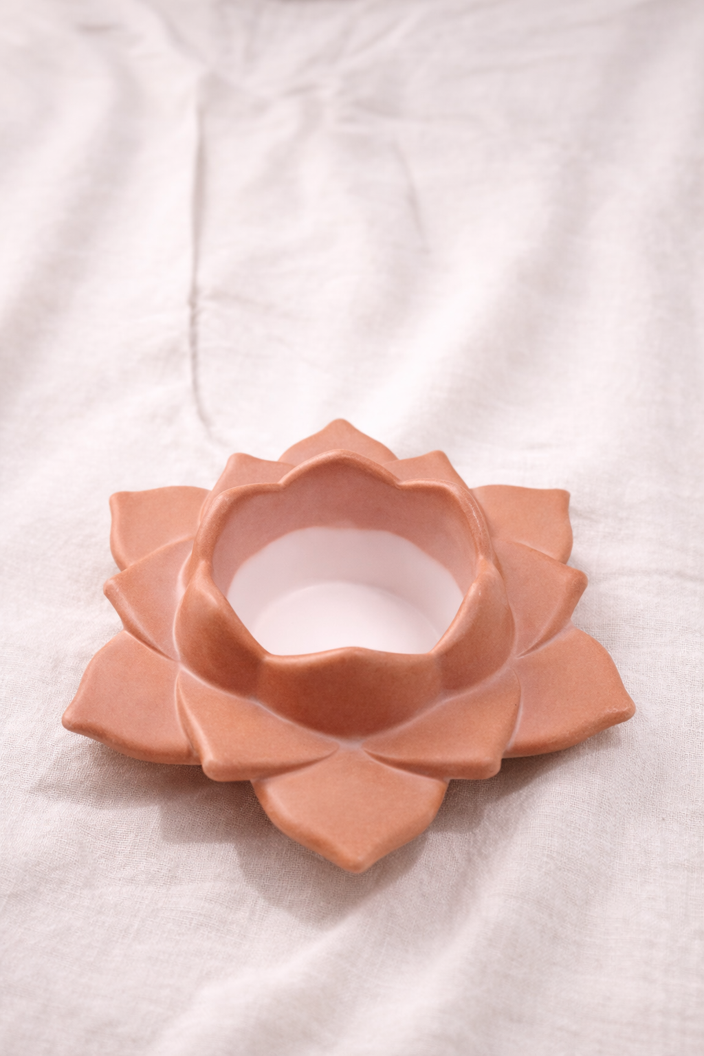 Bougeoir en céramique – Lotus bronze