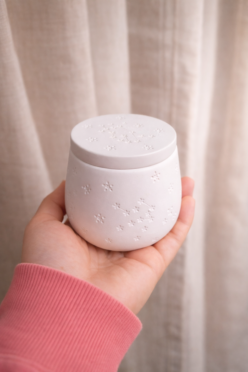 Bougie pot étoile en céramique – Création artisanale faite main