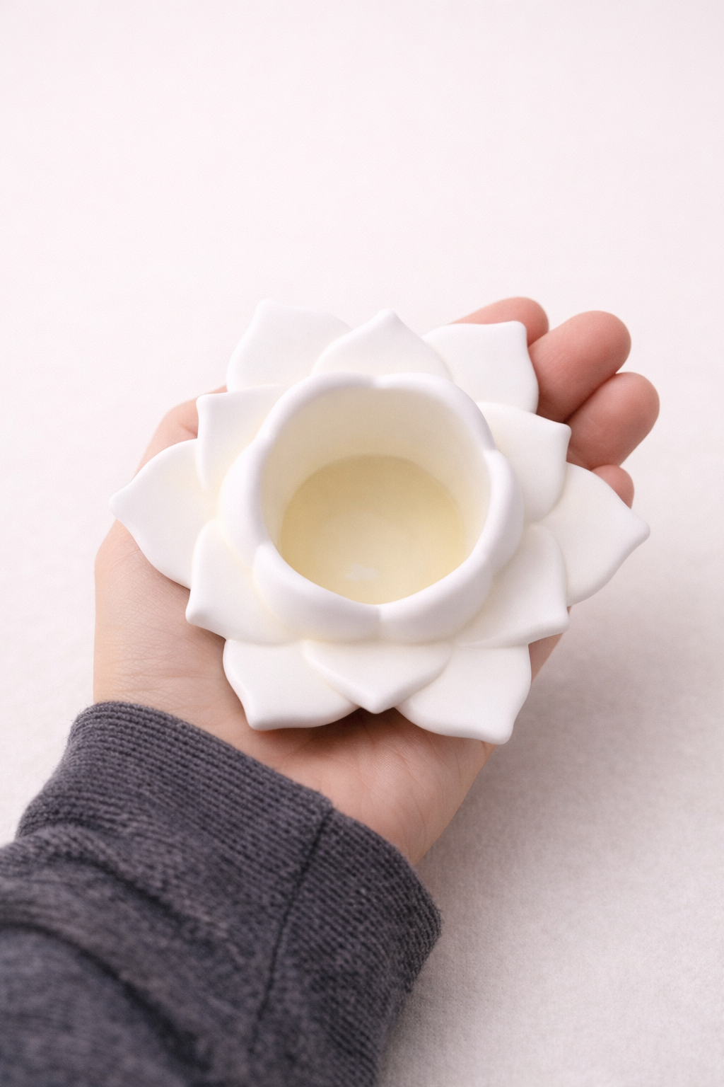 Bougeoir en céramique – Lotus jaune clair