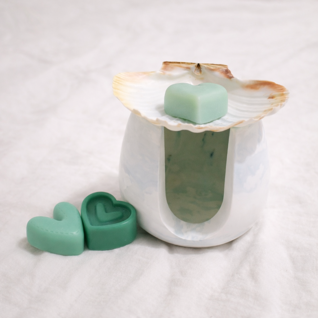 Brûle-parfum en céramique – Tons vert, coquille Saint-Jacques véritable
