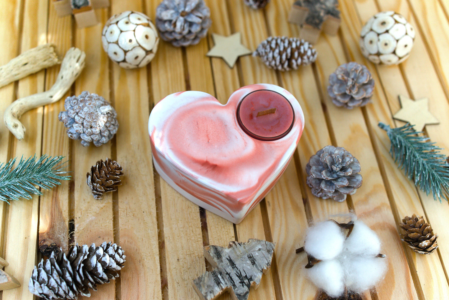 Bougeoir en céramique en forme de cœur