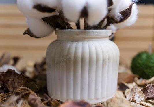 Vase en Céramique Rayé – Élégance Naturelle & Design Minimaliste