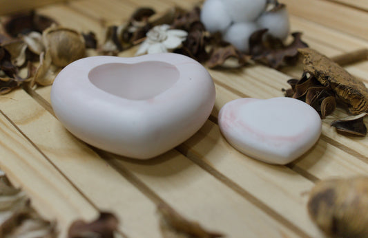 Petit pot cœur en céramique – Douceur artisanale